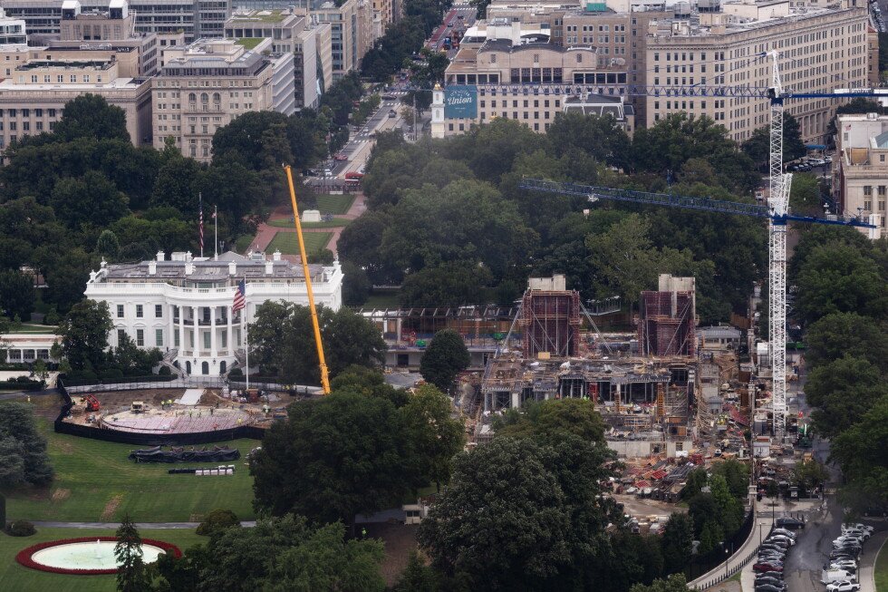 Appeals court orders halt to White House ballroom construction