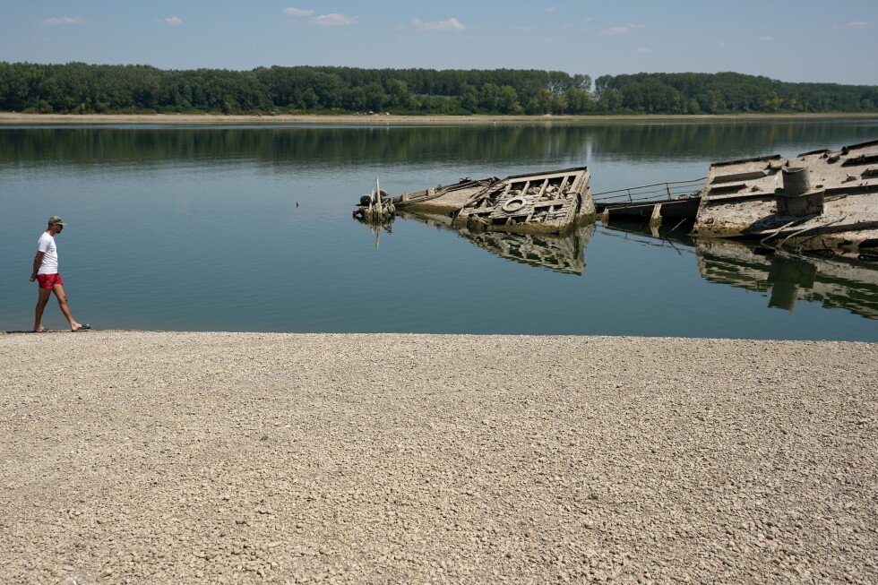 Drought reveals WWII battleships in Danube River’s record low waters
